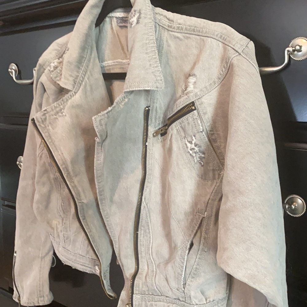 Jacket - Picture 2 of 4